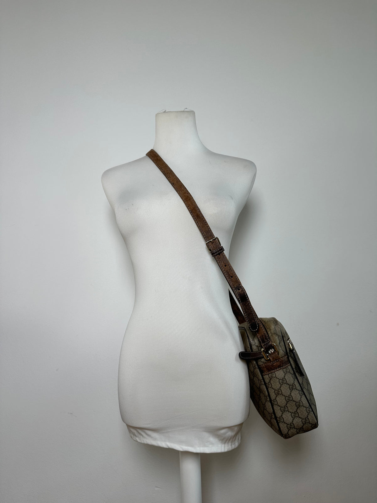 Vintage Gucci GG Supreme Flap Crossbody Bag c. 2010s Beige Brown