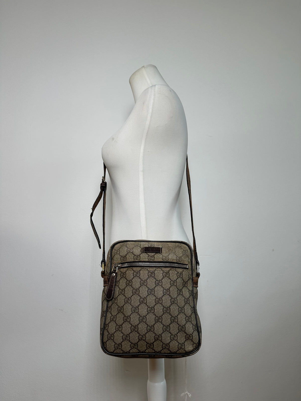 Vintage Gucci GG Supreme Flap Crossbody Bag c. 2010s Beige Brown