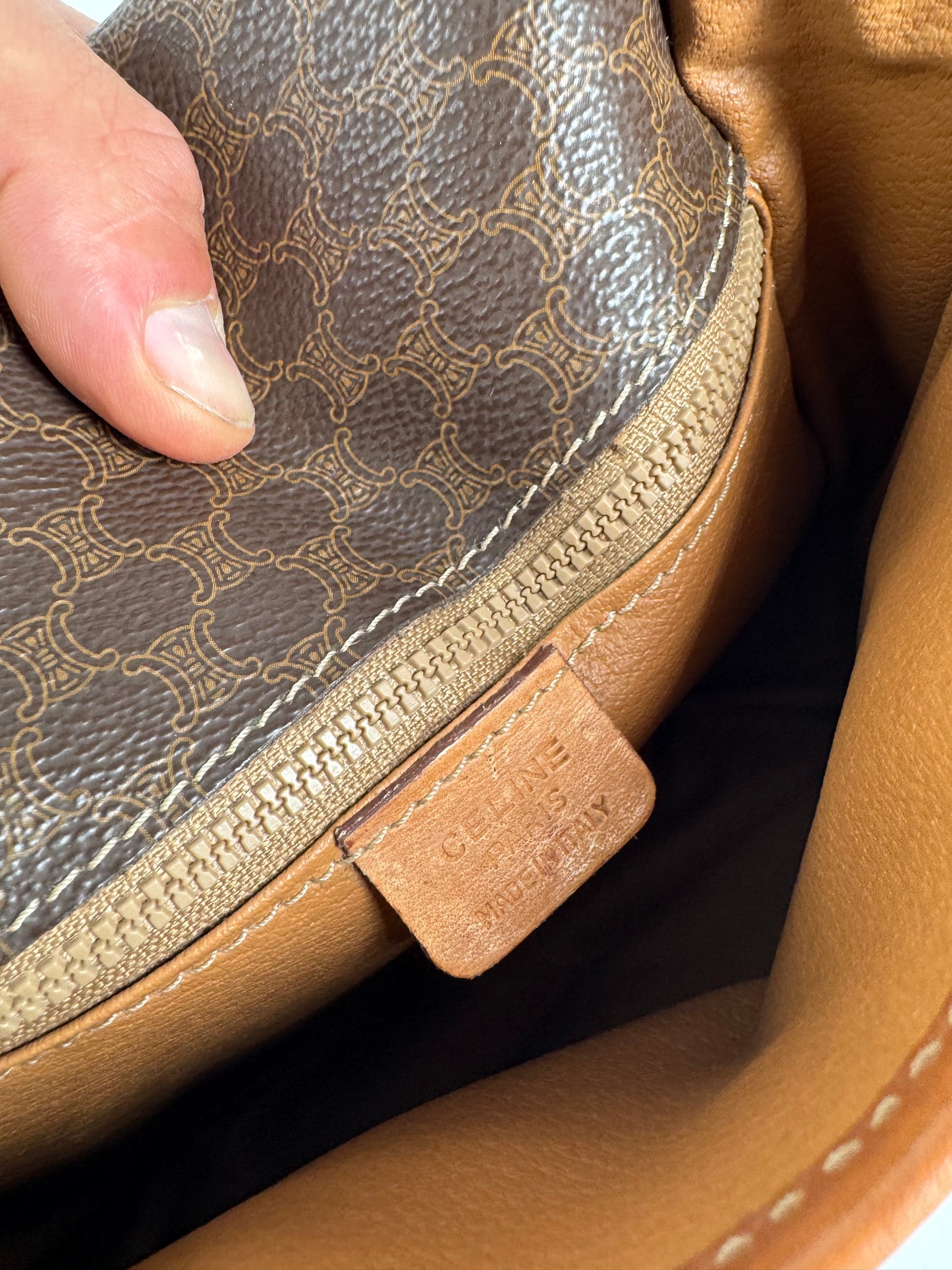 Sac bandoulière vintage en cuir Monogram Celine marron