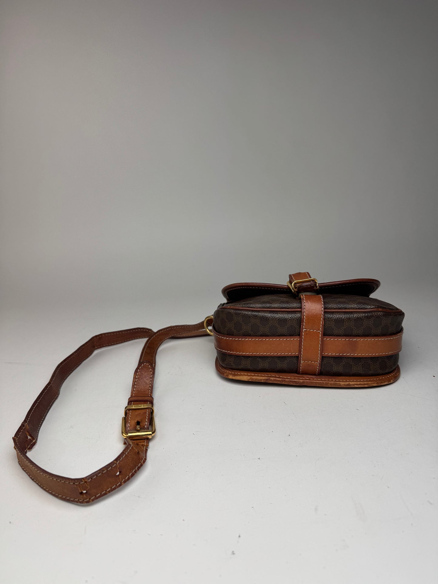 Sac bandoulière vintage en cuir Monogram Celine marron