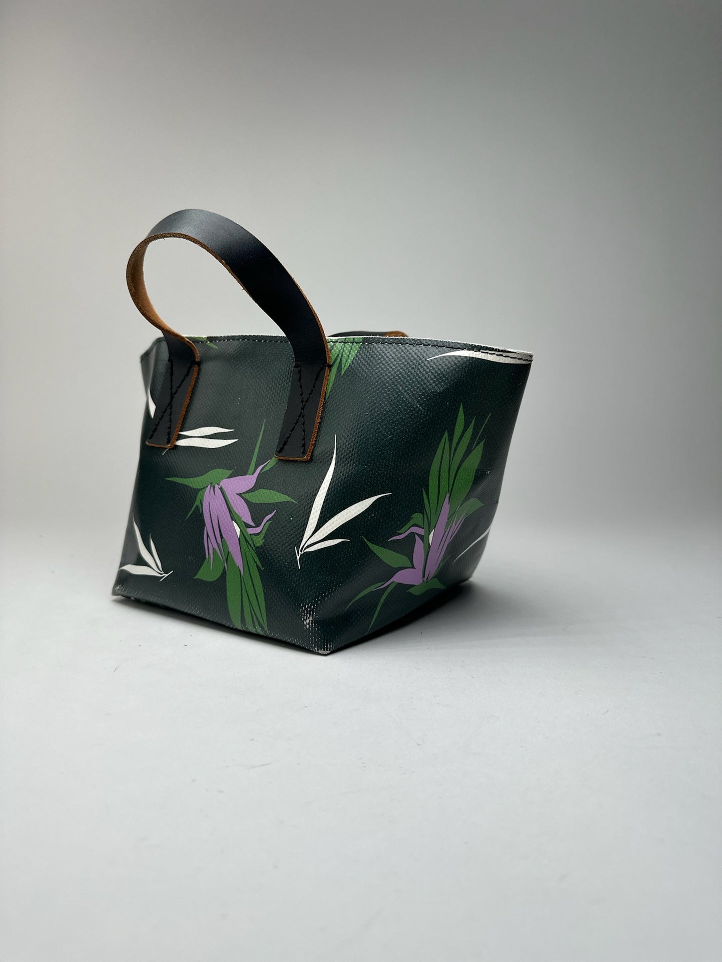 Sac vintage en cuir végétalien Marni vert marron