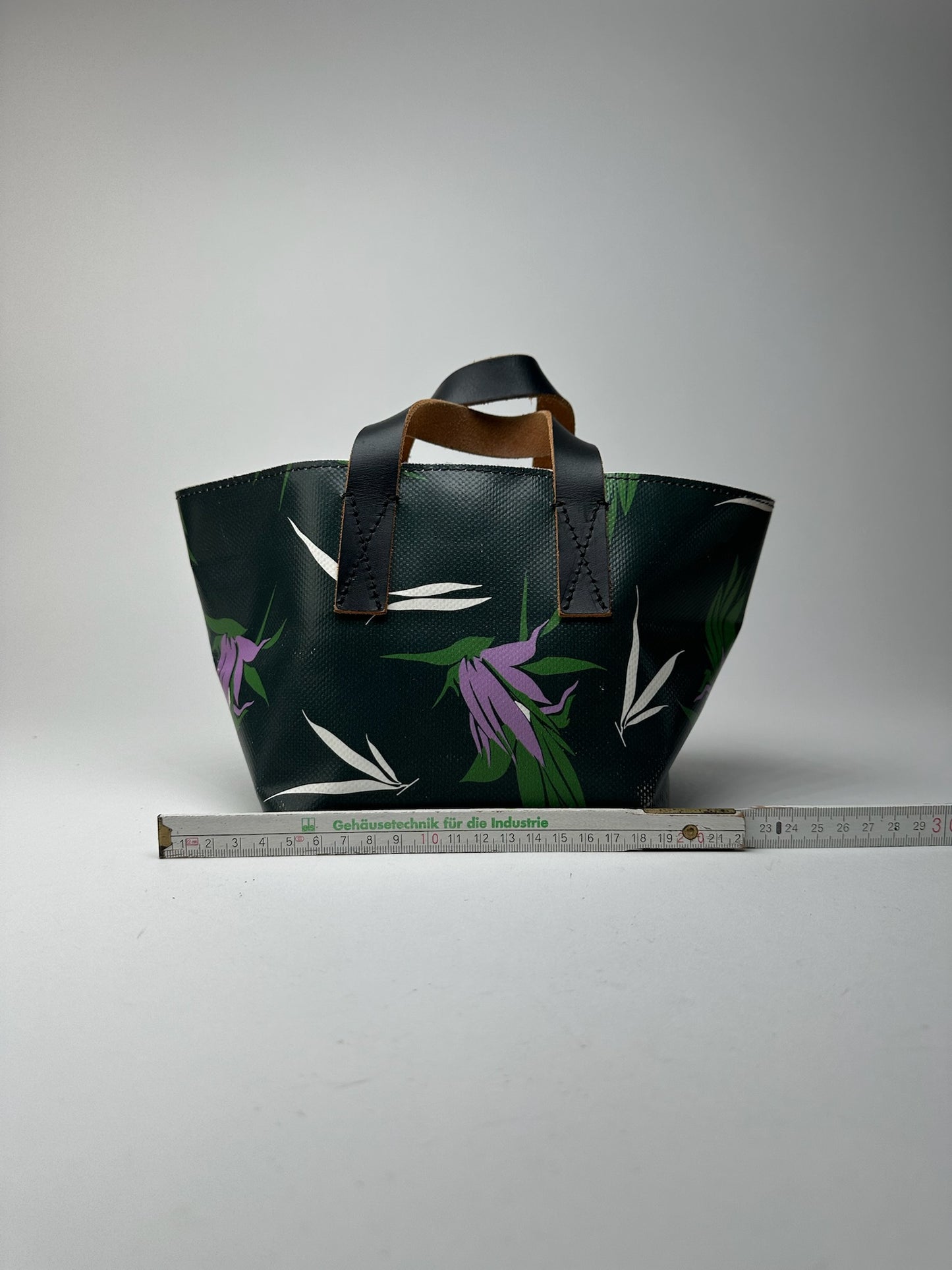 Sac vintage en cuir végétalien Marni vert marron