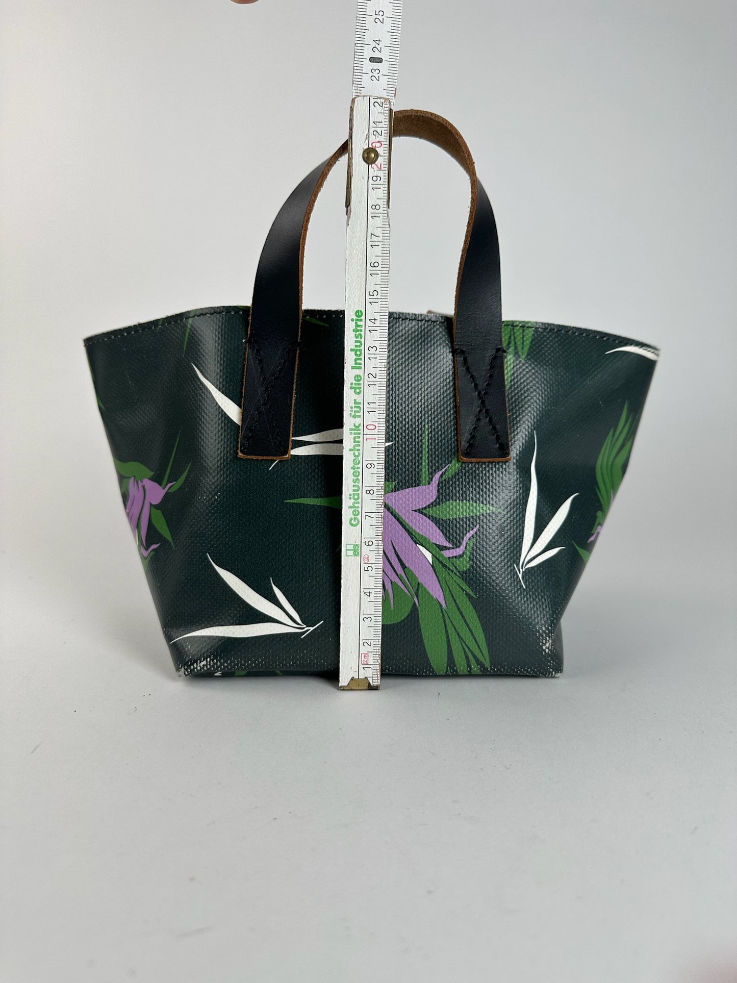 Sac vintage en cuir végétalien Marni vert marron