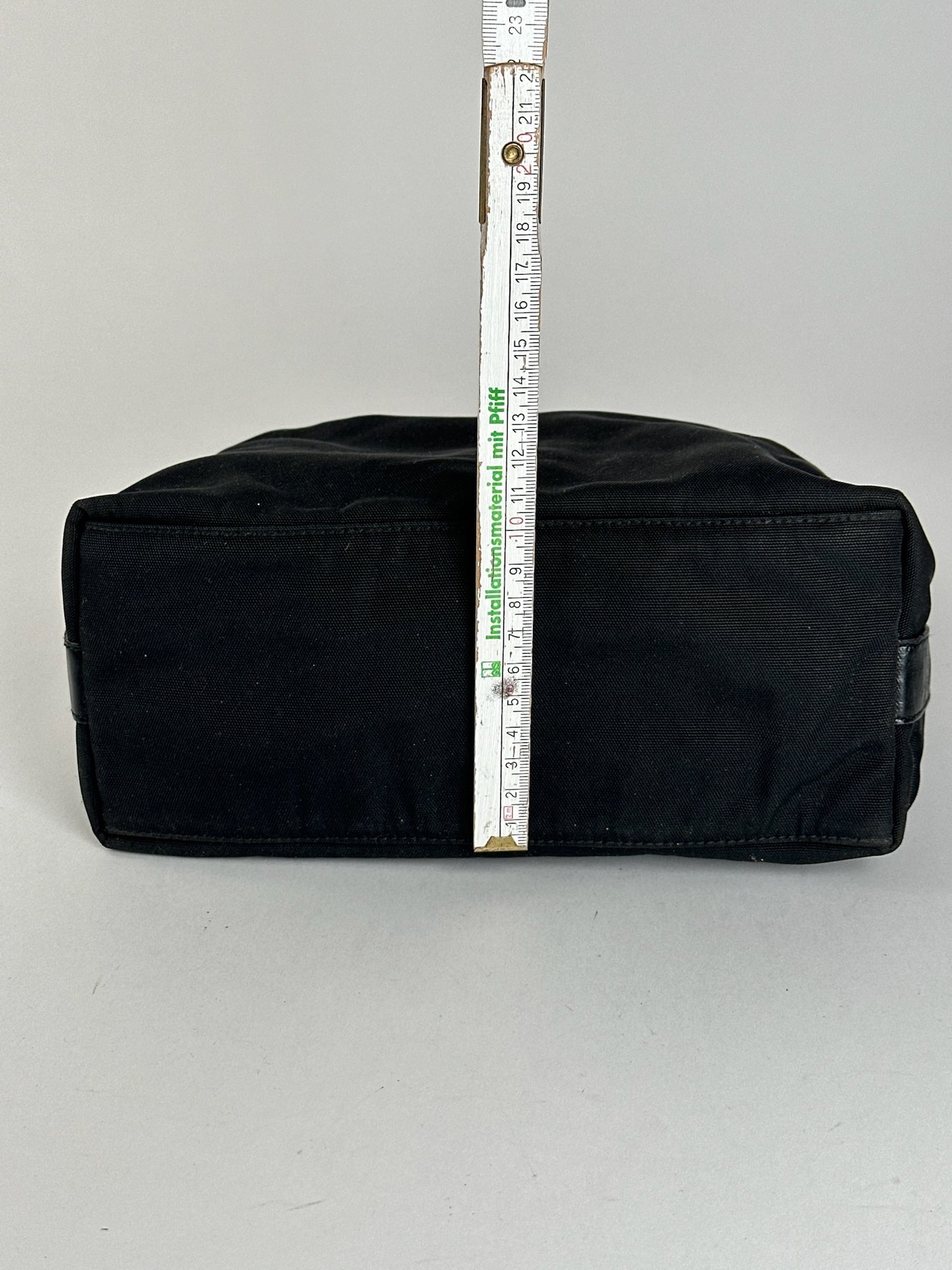 Vintage Gucci canvas bag black