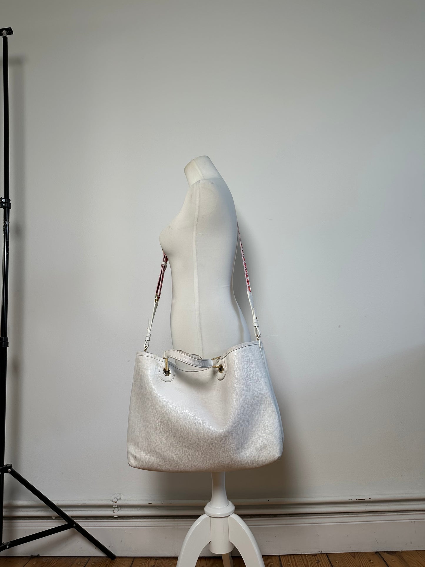 Vintage Emporio Armani Textured Leather Tote White Gold