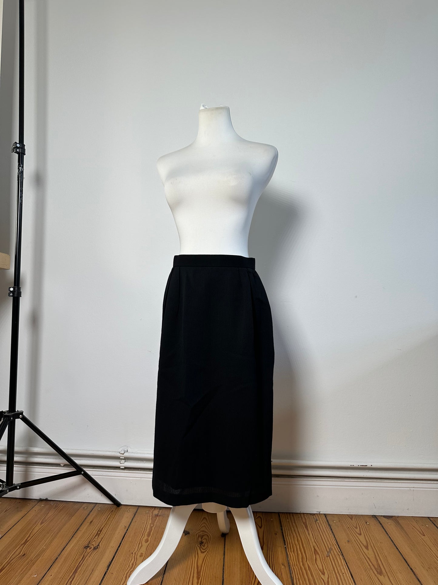 Vintage Dior Pleated Skirt Black c. 2000s XL
