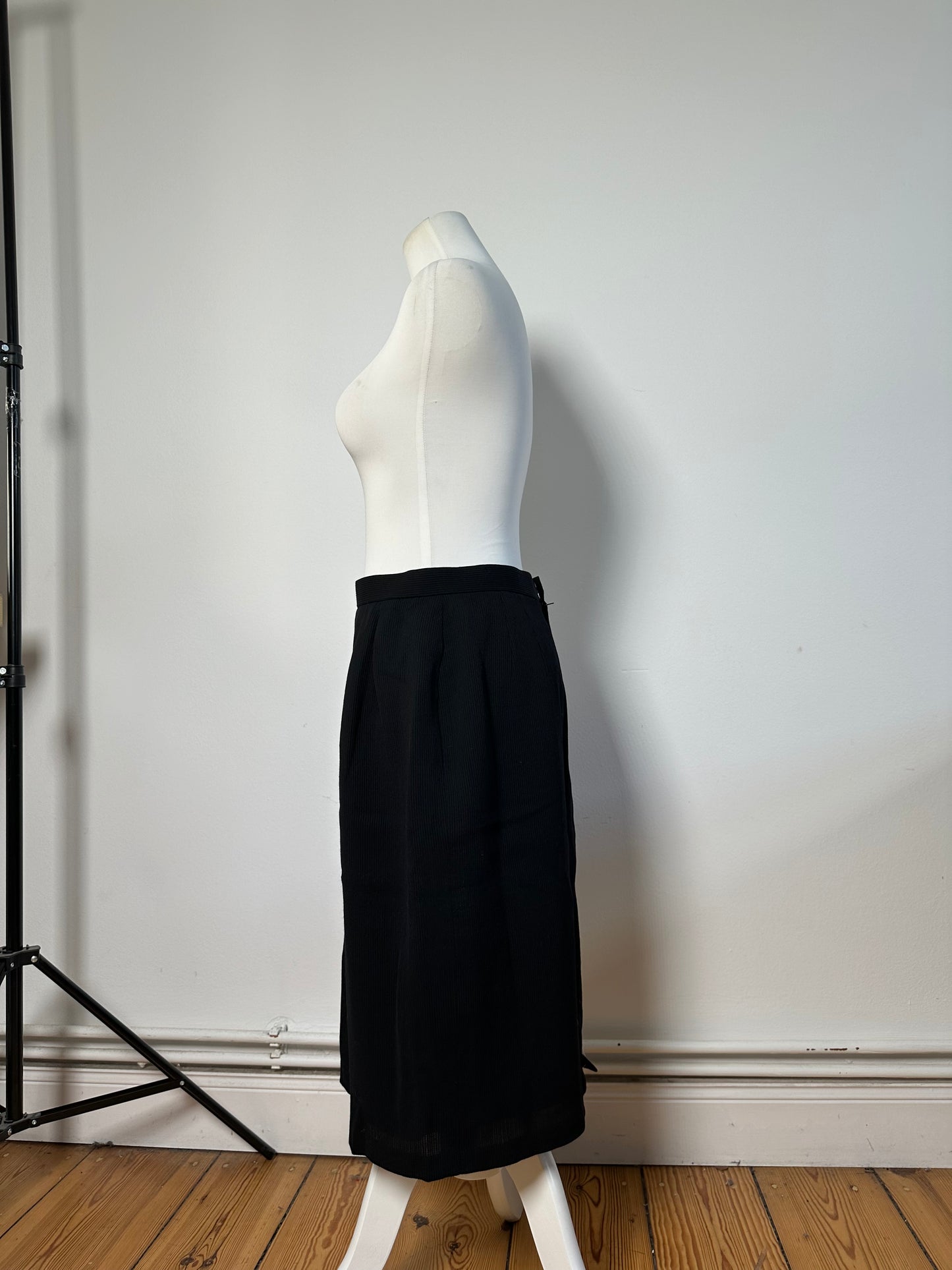 Vintage Dior Pleated Skirt Black c. 2000s XL