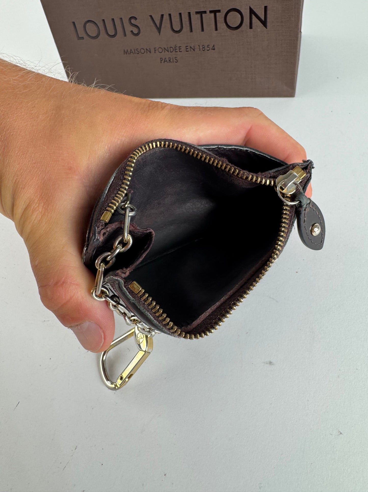 Vintage Louis Vuitton le Dauphine card holder Vernis Leather purple