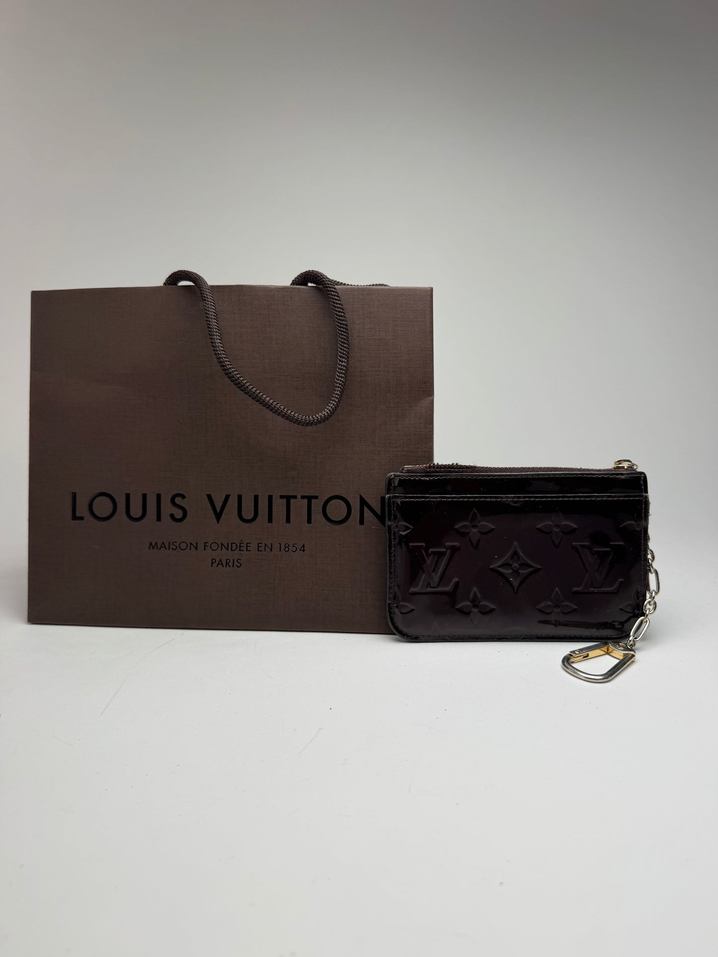 Vintage Louis Vuitton le Dauphine card holder Vernis Leather purple