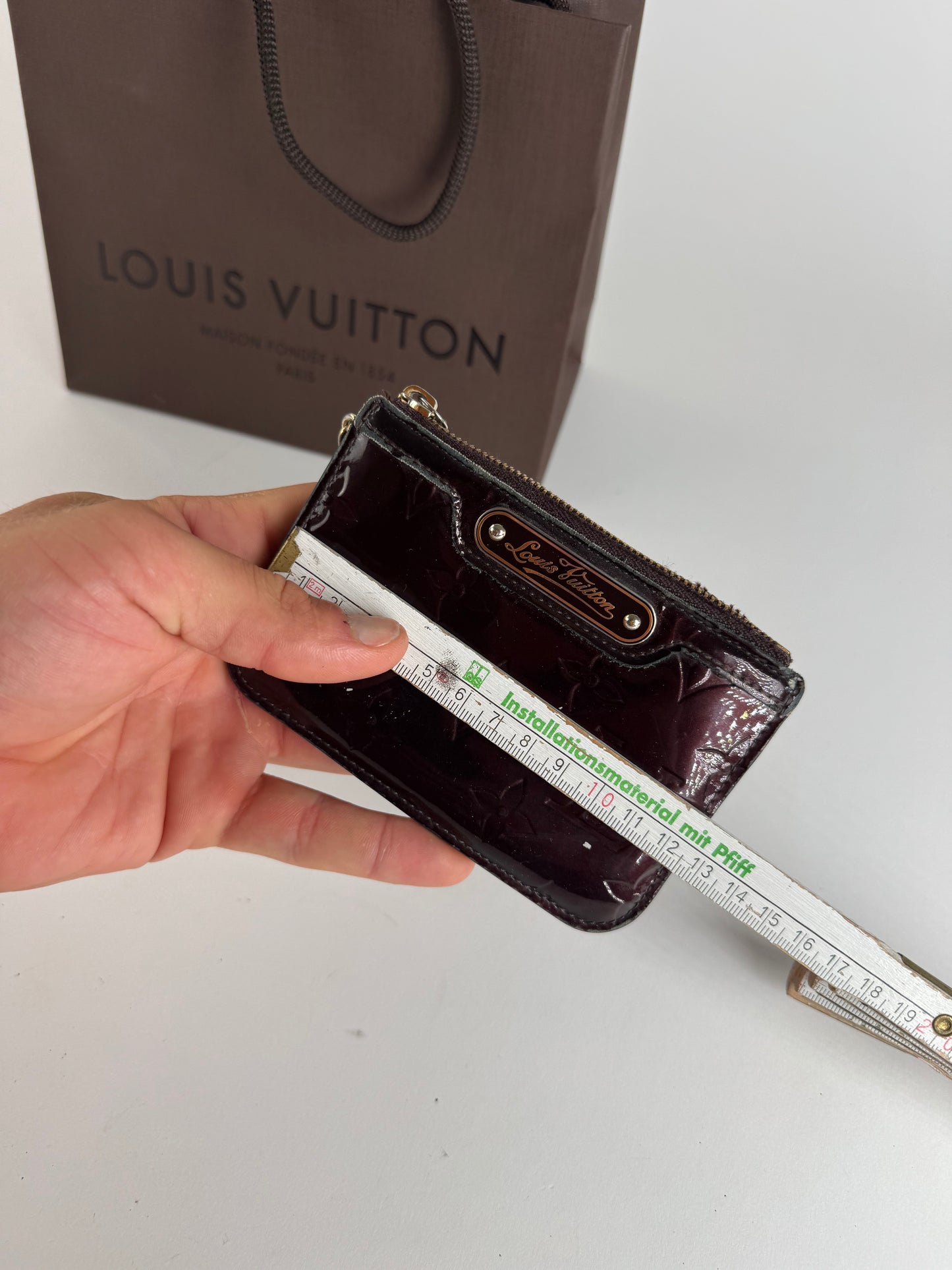 Vintage Louis Vuitton le Dauphine card holder Vernis Leather purple