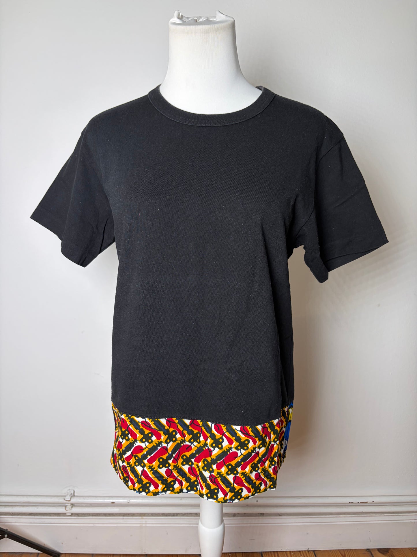 Vintage Comme Des Garcons Printed Cotton T-shirt Black Multicolor M
