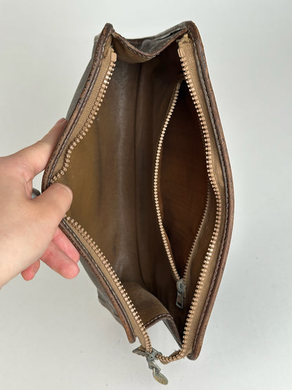 Pochette vintage Celine Paris en cuir monogramme marron