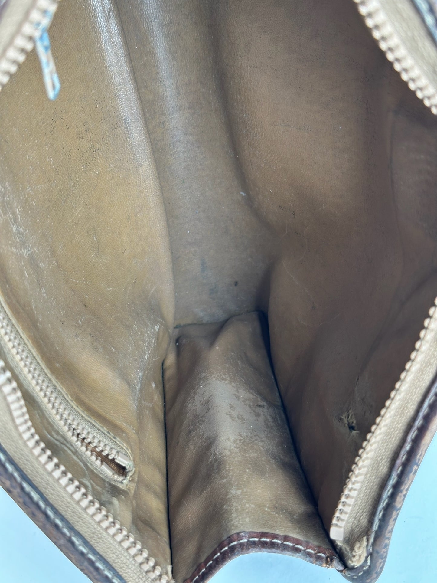 Pochette vintage Celine Paris en cuir monogramme marron