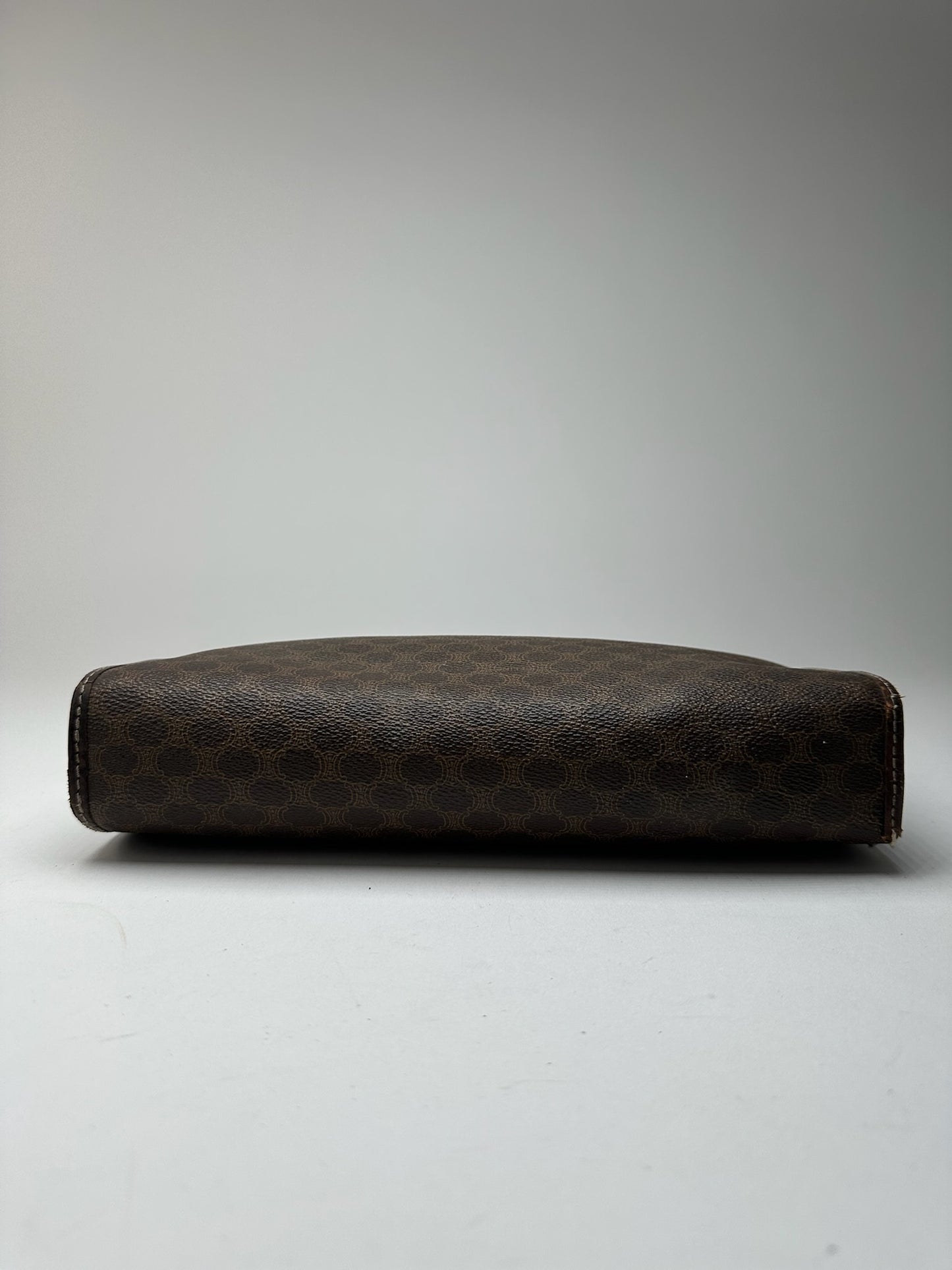 Pochette vintage Celine Paris en cuir monogramme marron