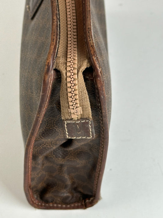 Pochette vintage Celine Paris en cuir monogramme marron