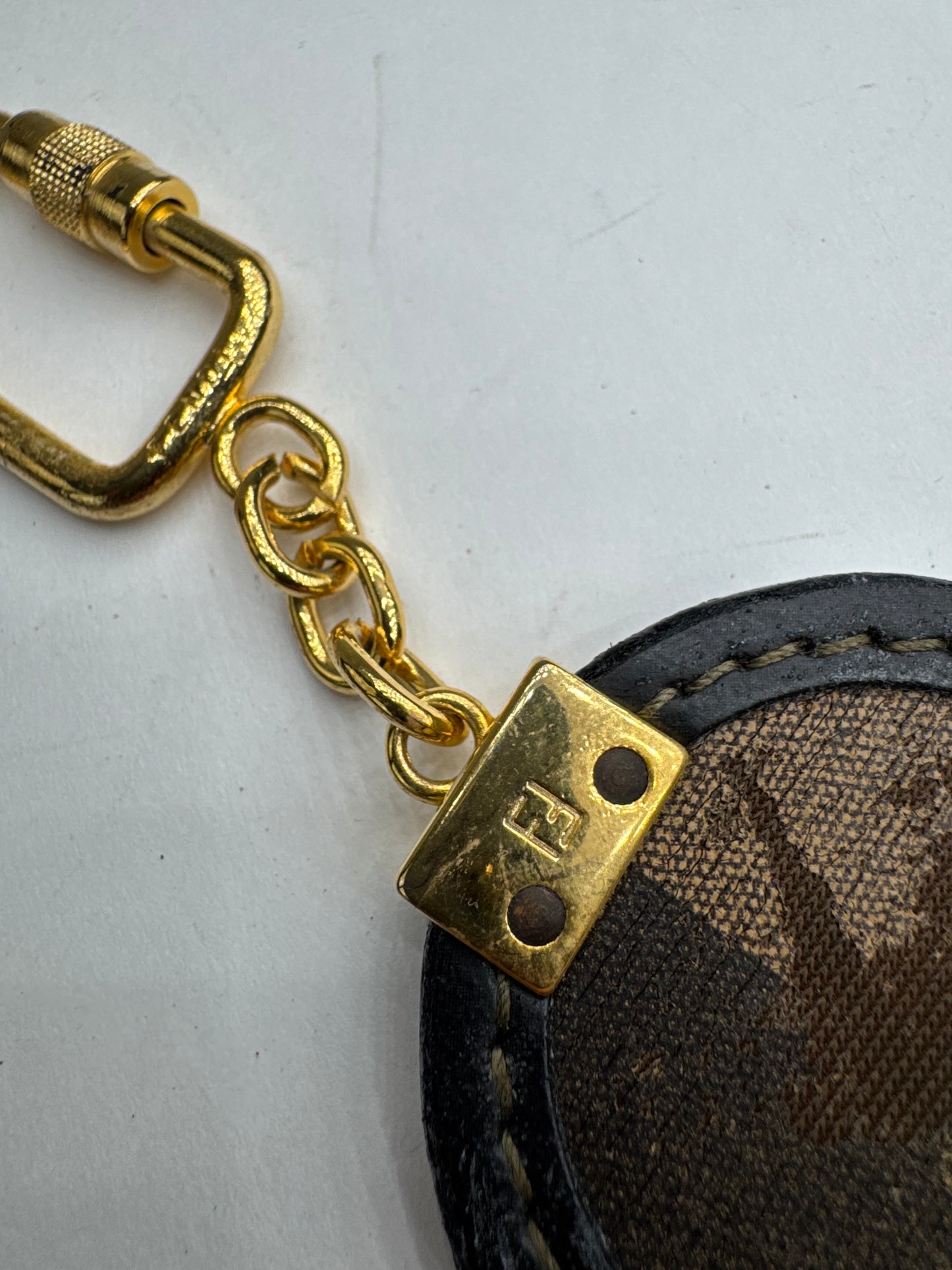 Porte-clés vintage Fendi Roma marron doré