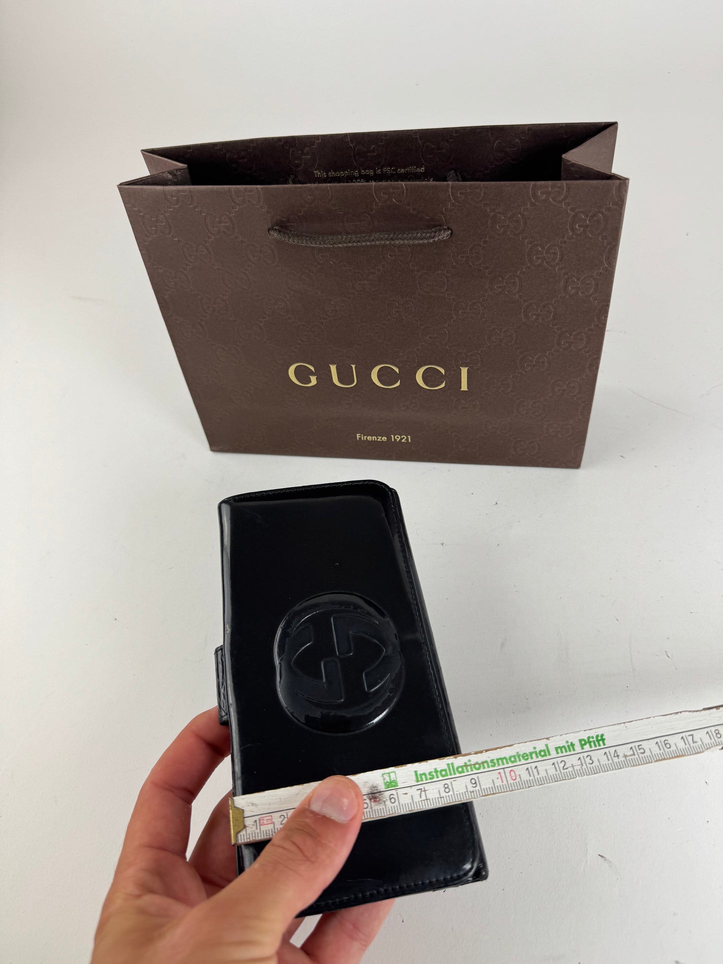 Vintage Gucci GG patent leather wallet black