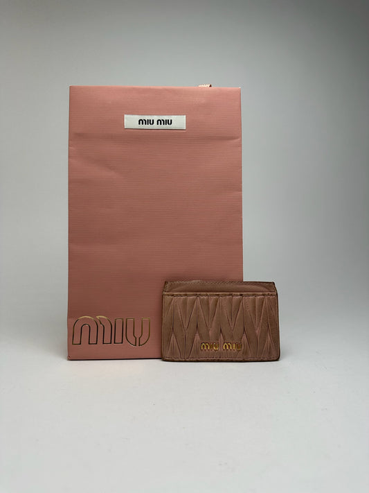 Porte-cartes vintage en cuir rose Miu Miu