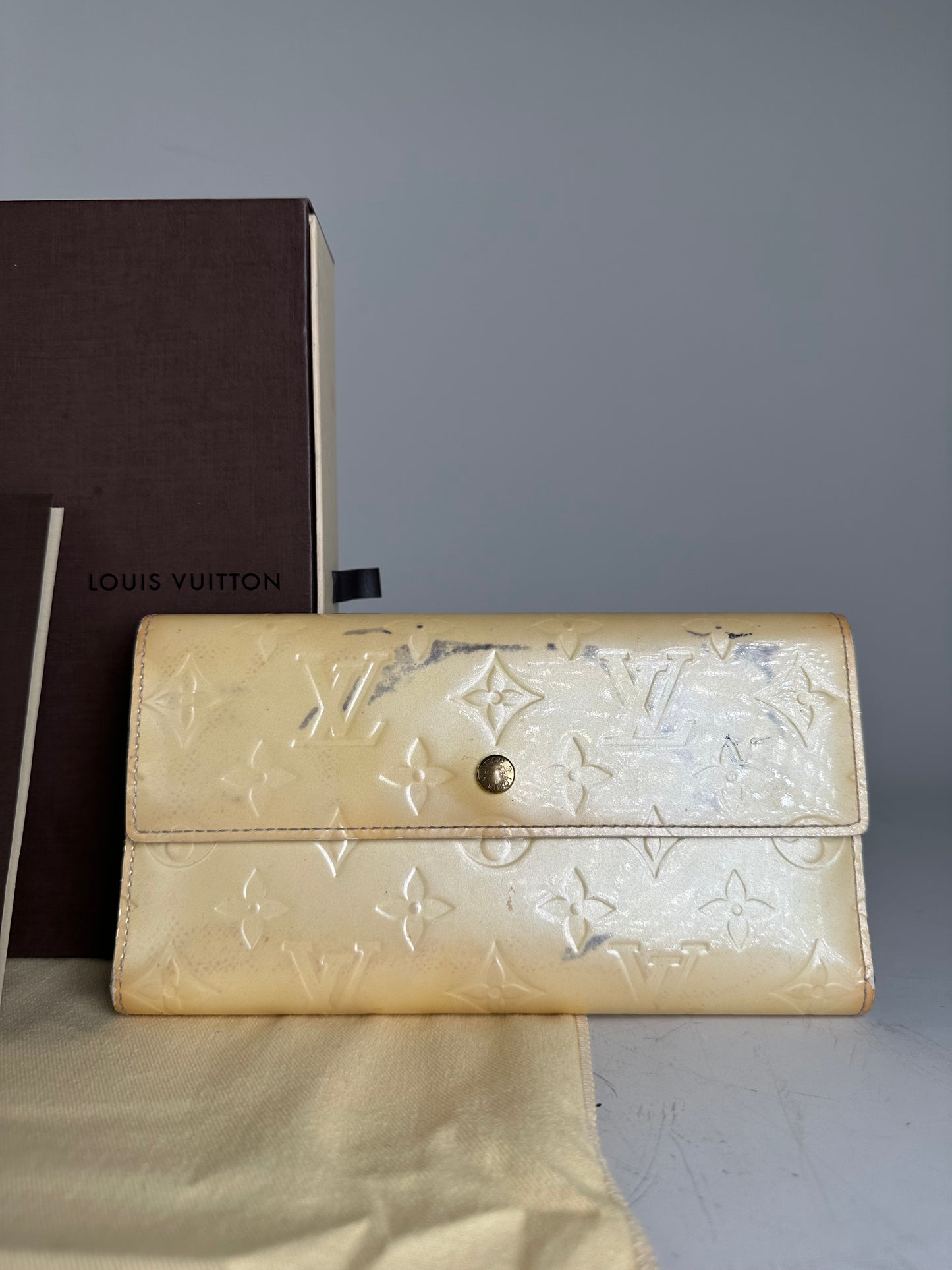 Vintage Louis Vuitton Vernis Long Wallet Light Yellow Gold