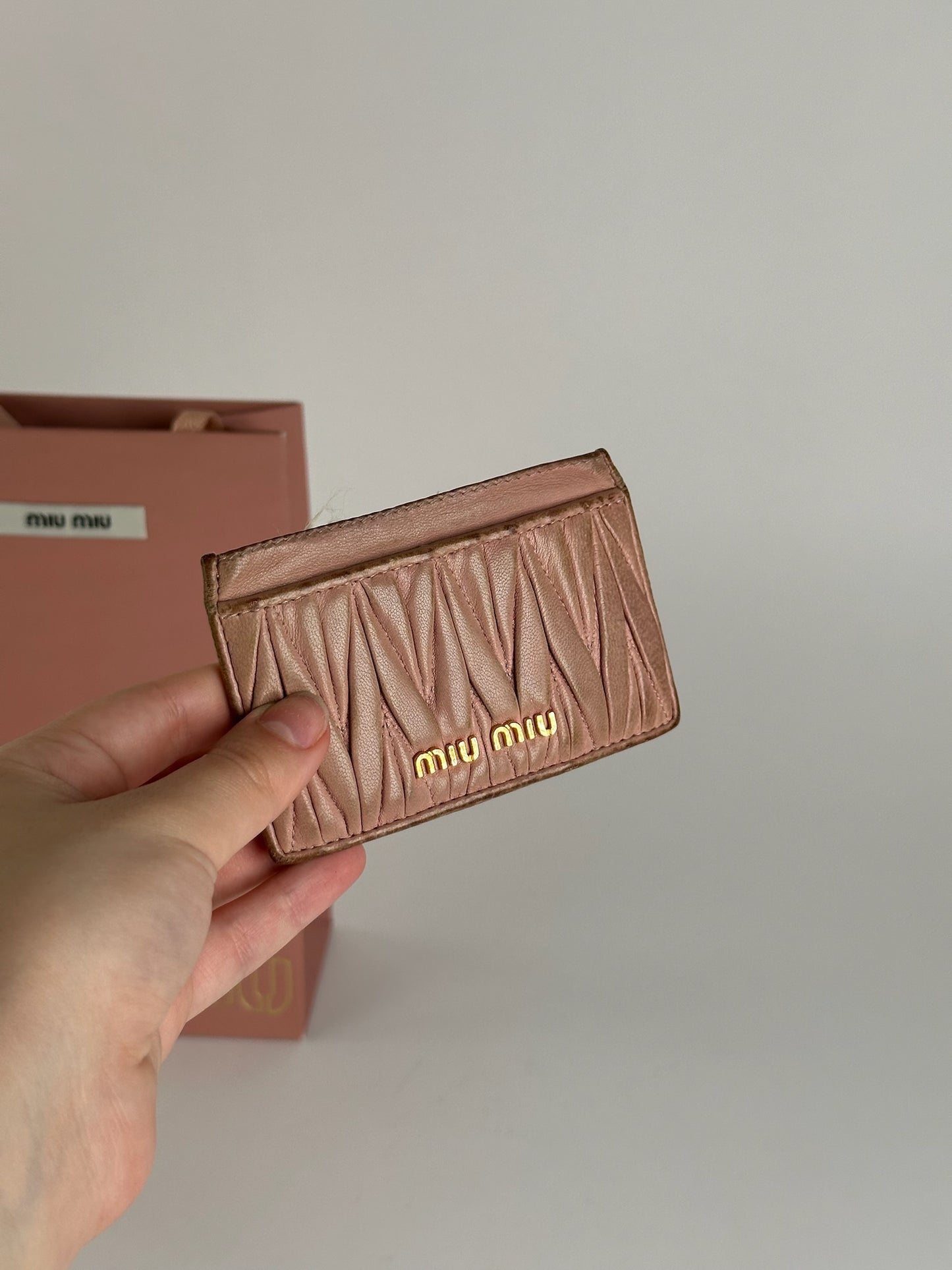 Porte-cartes vintage en cuir rose Miu Miu