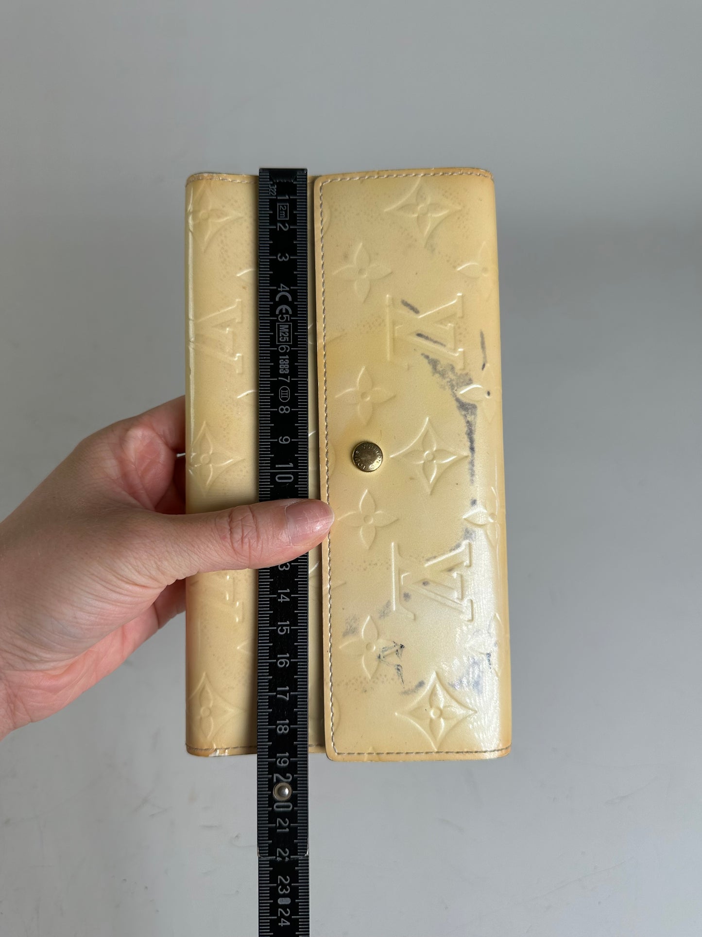 Vintage Louis Vuitton Vernis Long Wallet Light Yellow Gold