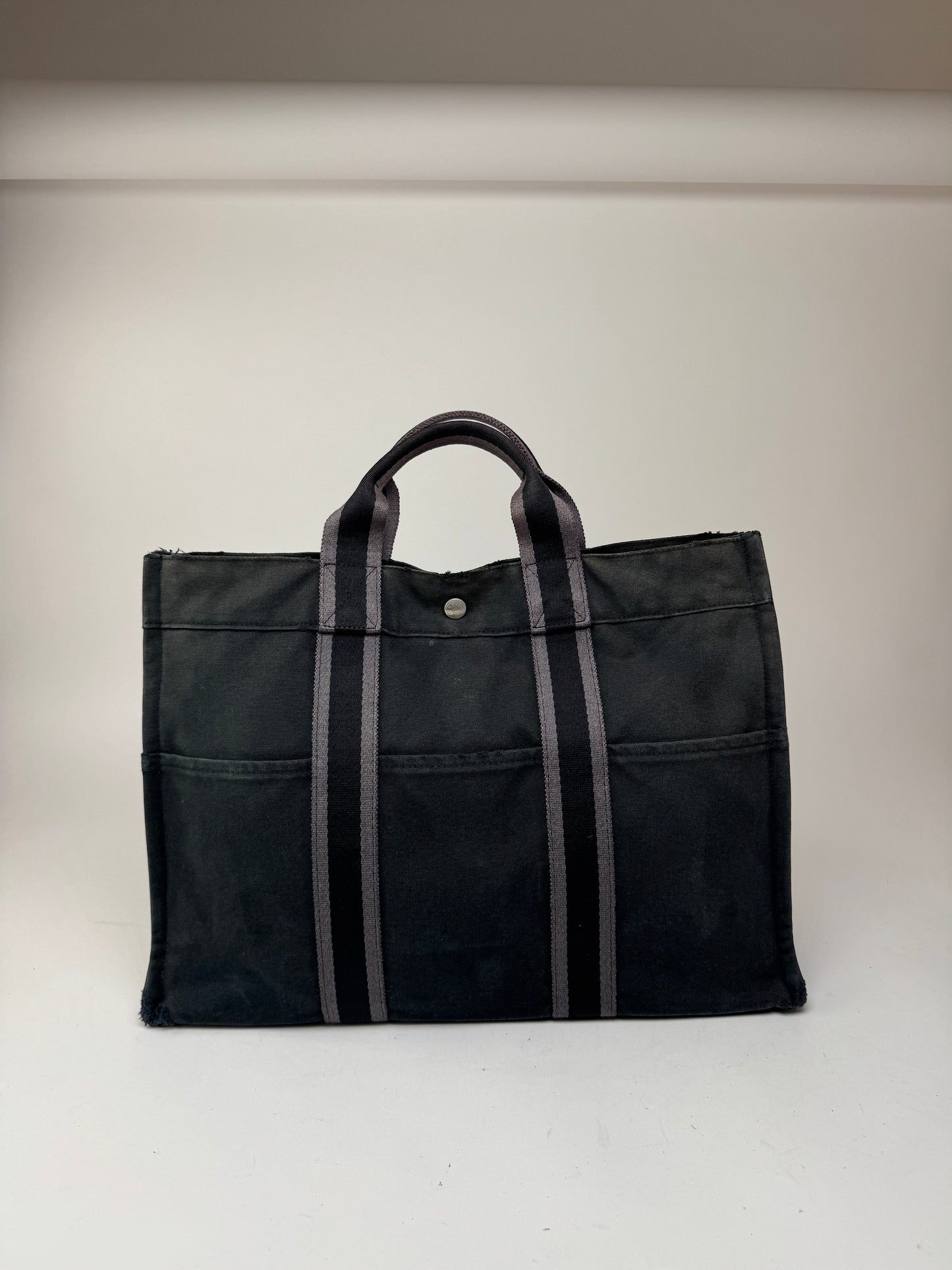 Sac cabas vintage Hermès en toile noire