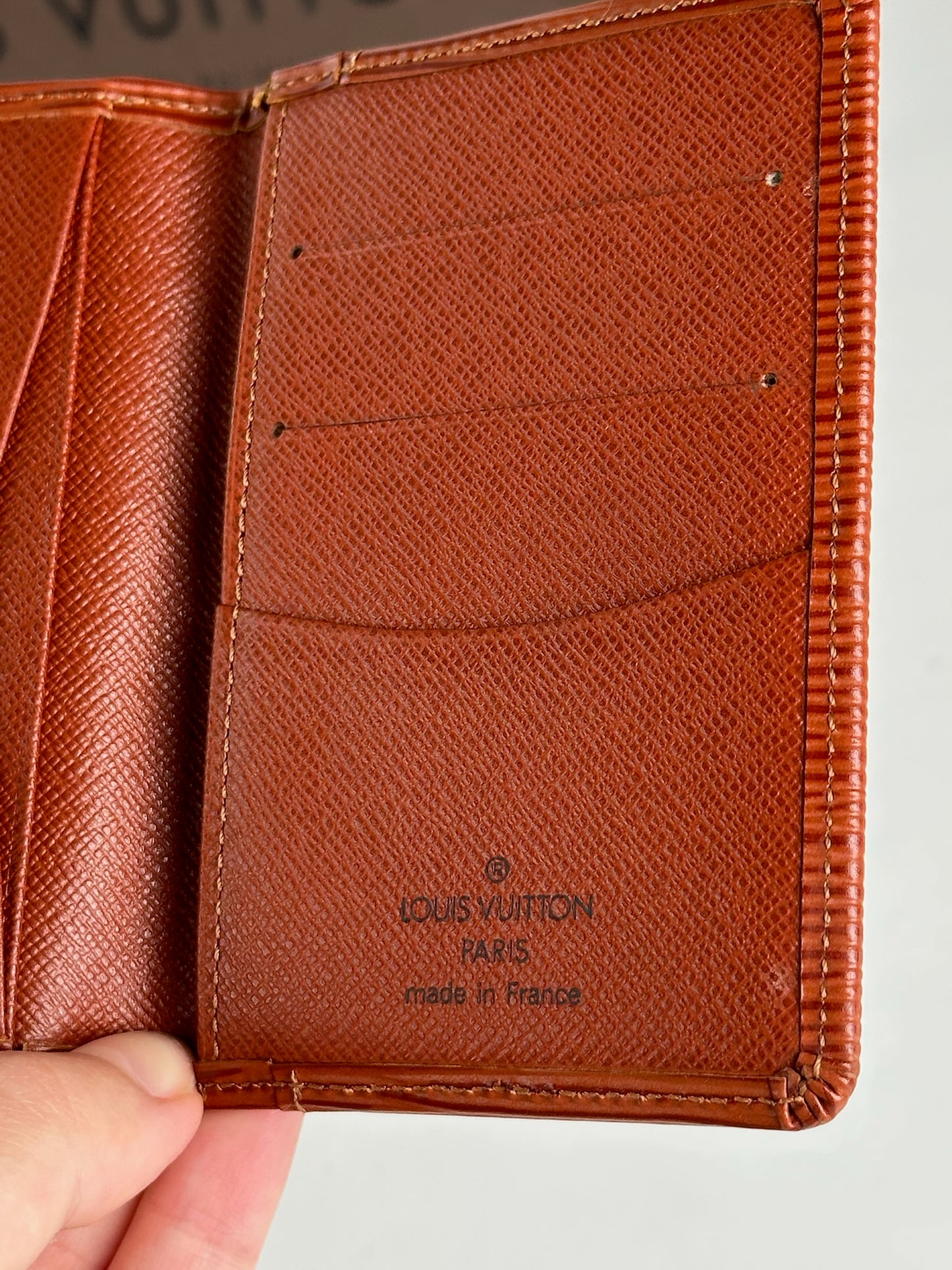 Porte-cartes vintage Louis Vuitton en cuir épi orange