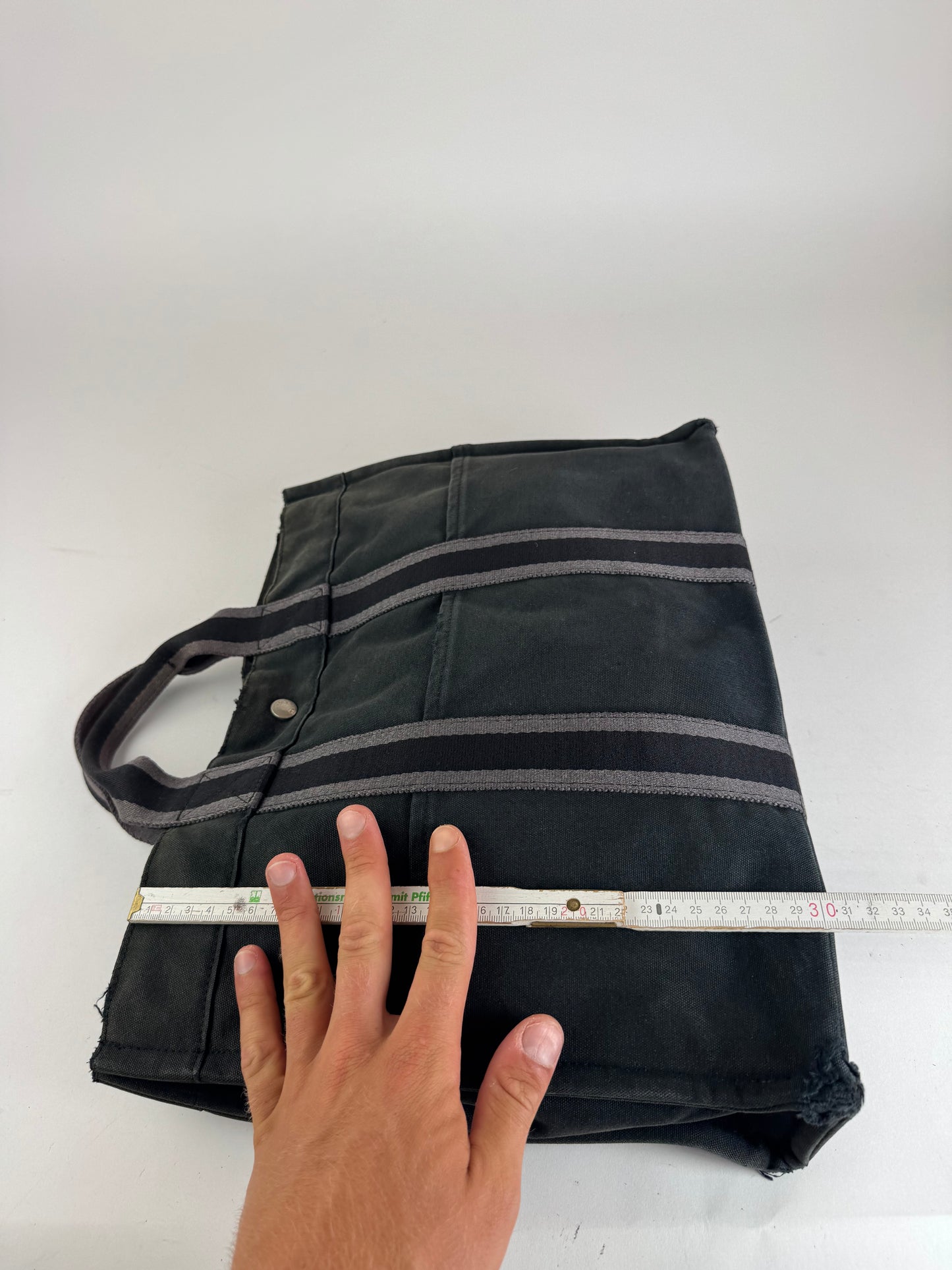 Sac cabas vintage Hermès en toile noire