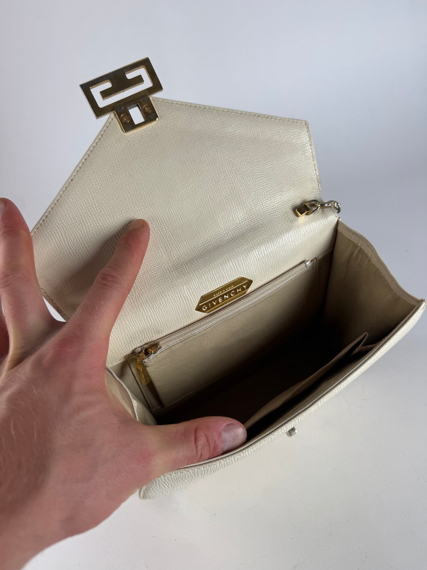 Vintage Givenchy GV3 Leather Crossbody / Shoulder Bag White