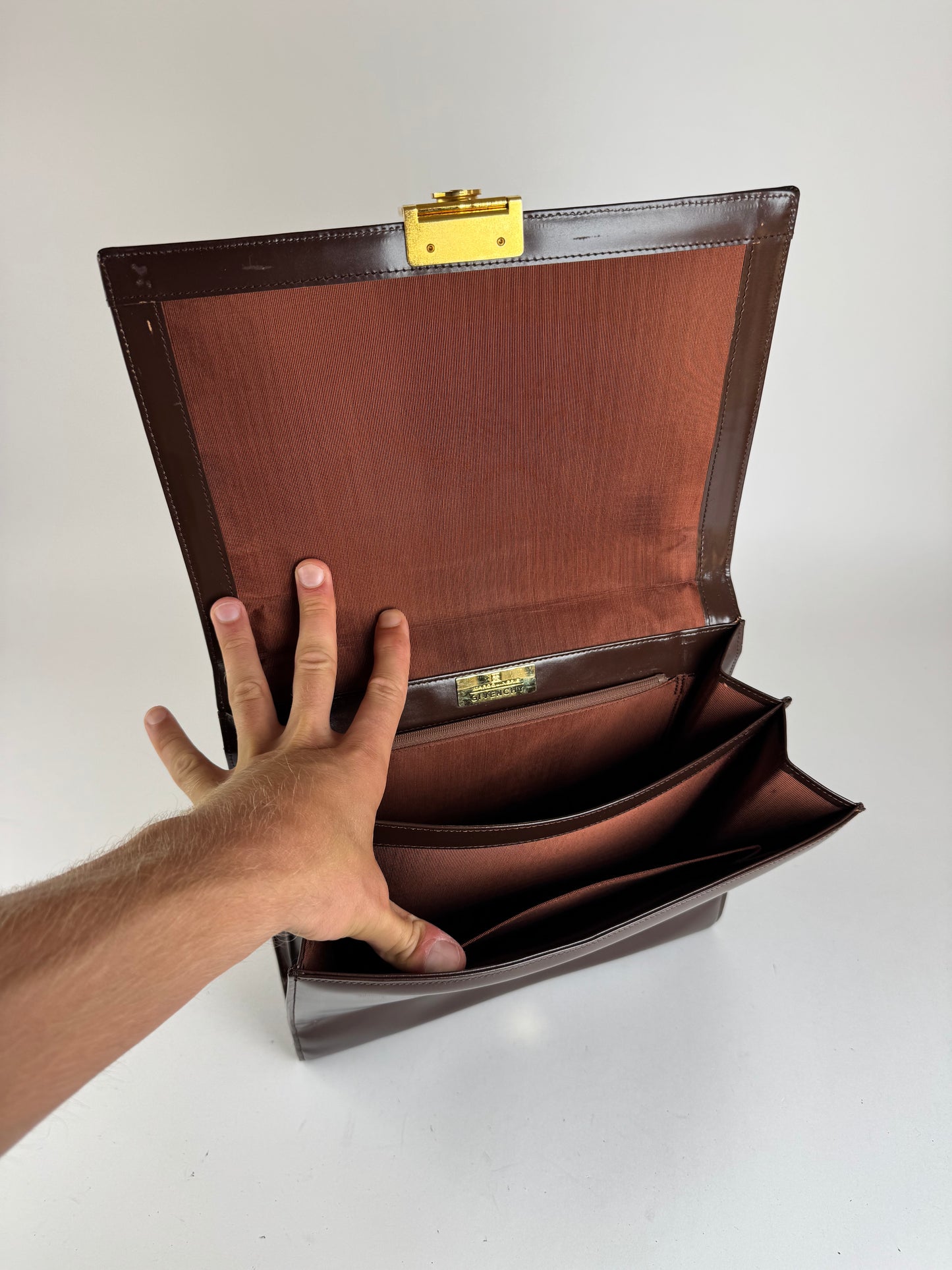 Sac vintage Givenchy 4G en cuir verni marron