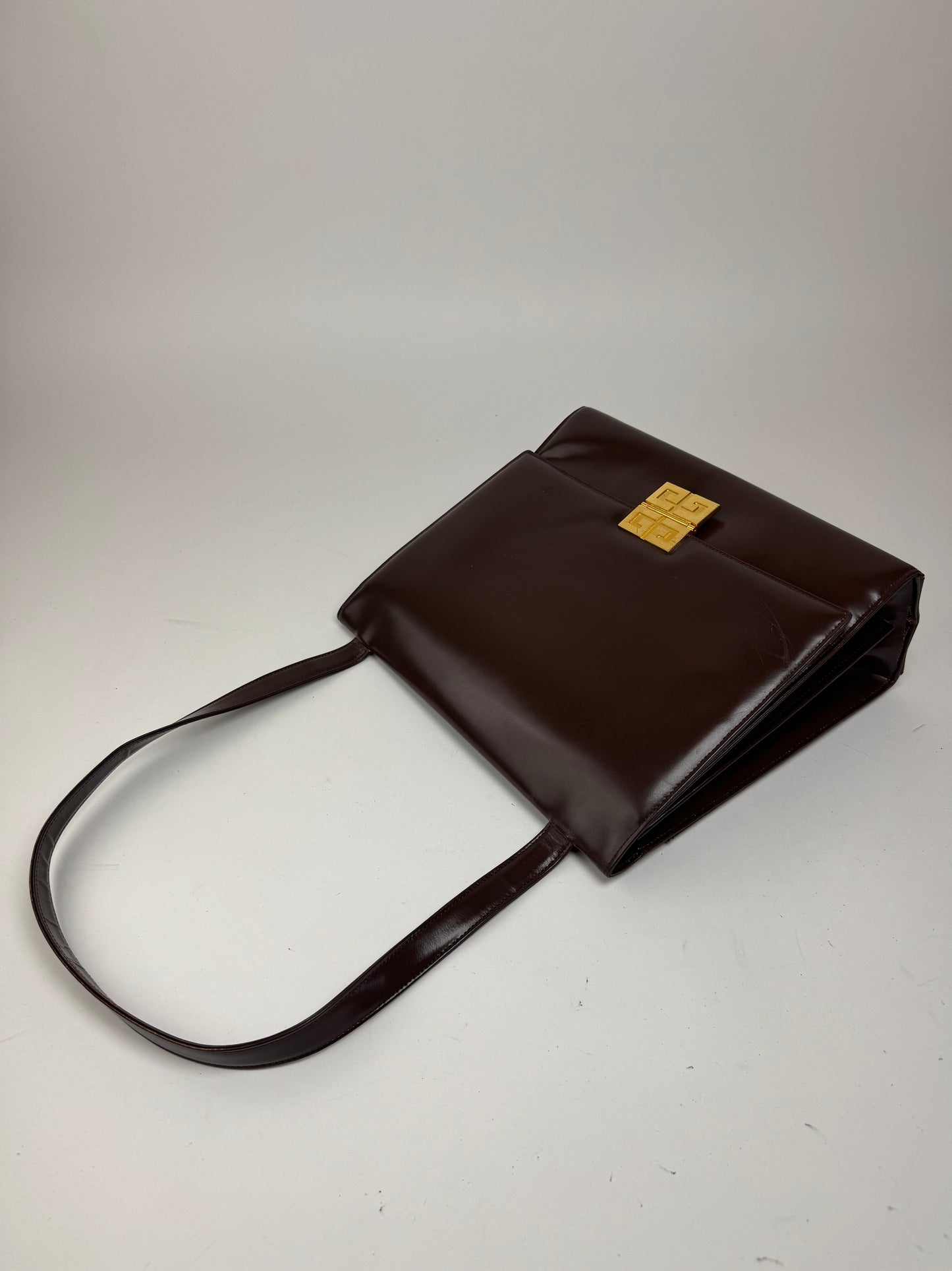 Sac vintage Givenchy 4G en cuir verni marron