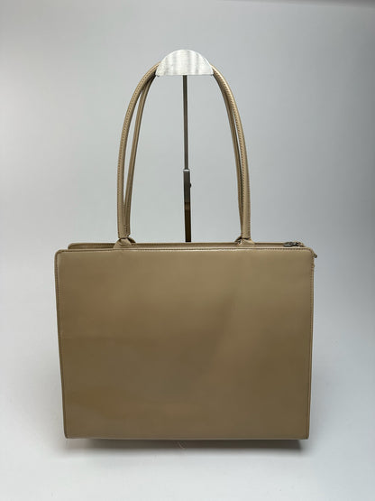 Sac à main vintage Issey Miyake en cuir beige