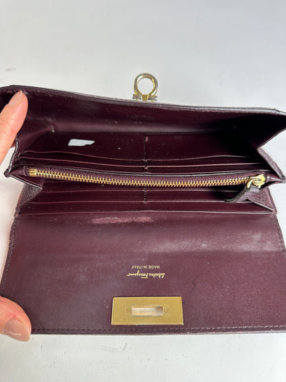 Vintage Ferragamo Gancini Pebbled Leather Bifold Wallet Late 1990s Burgundy