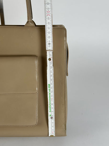 Sac à main vintage Issey Miyake en cuir beige