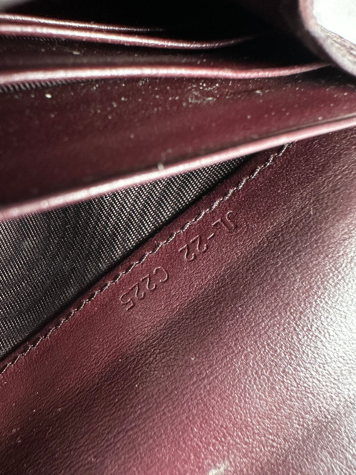 Vintage Ferragamo Gancini Pebbled Leather Bifold Wallet Late 1990s Burgundy