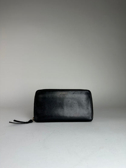 Vintage Givenchy Leather Zippy Wallet Black