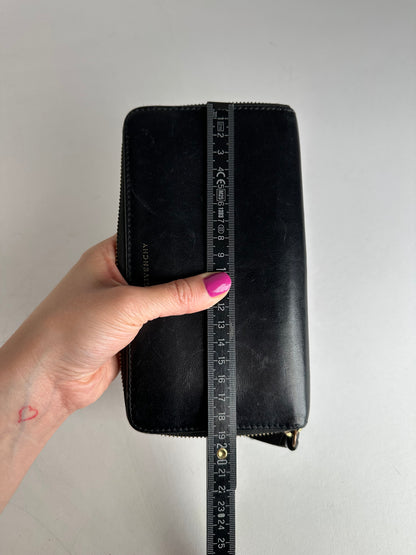 Vintage Givenchy Leather Zippy Wallet Black
