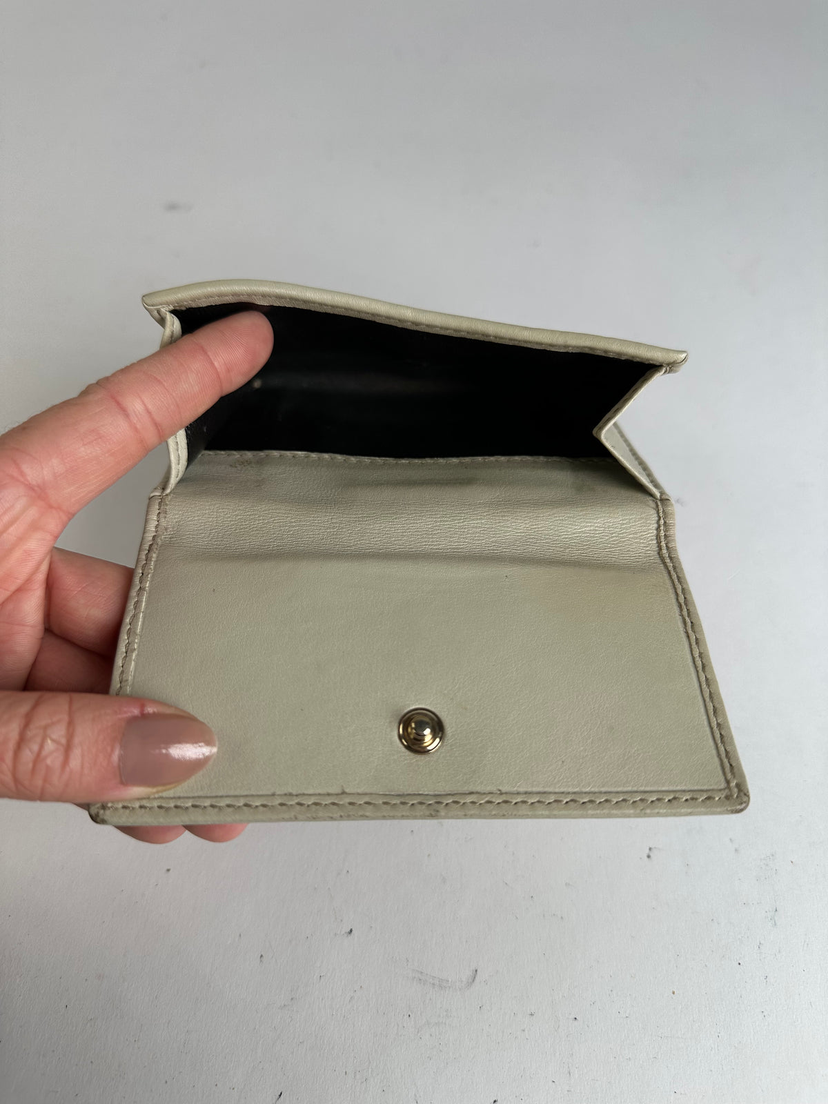 Vintage Gucci GG Supreme Bifold Wallet c. Late 2000s Cream Beige