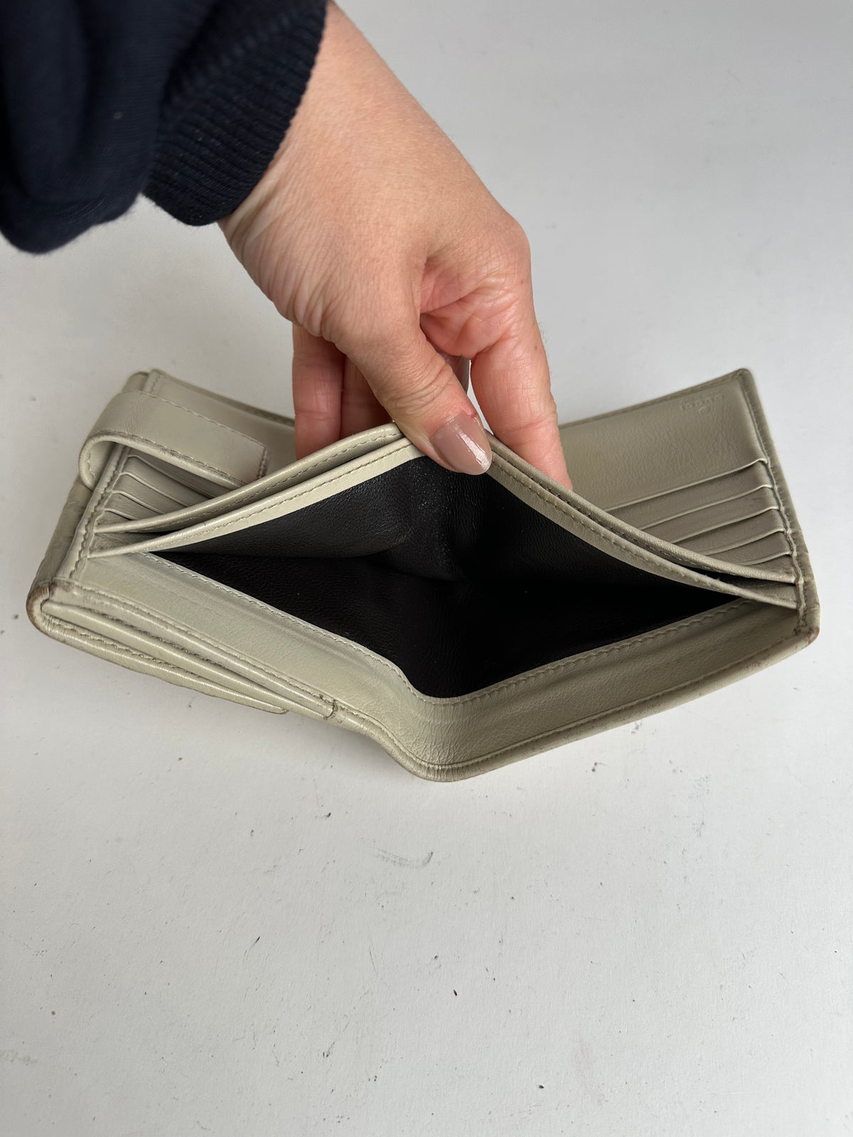 Vintage Gucci GG Supreme Bifold Wallet c. Late 2000s Cream Beige