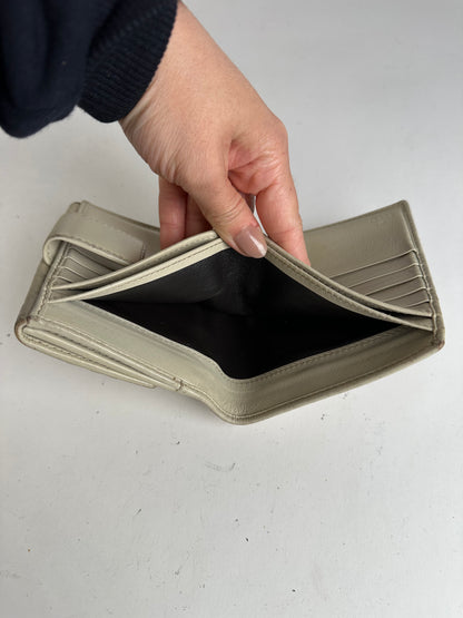 Vintage Gucci GG Supreme Bifold Wallet c. Late 2000s Cream Beige
