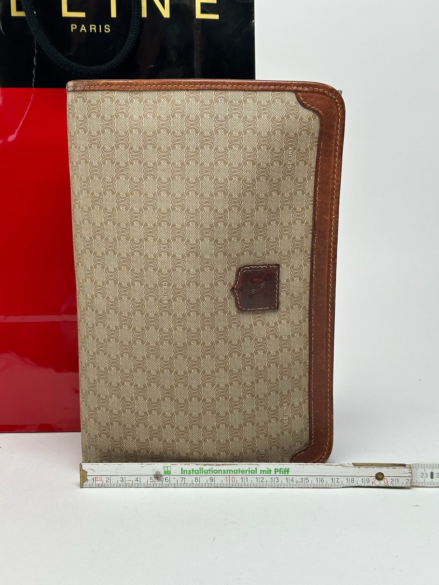 Pochette vintage en cuir noir Céline Paris