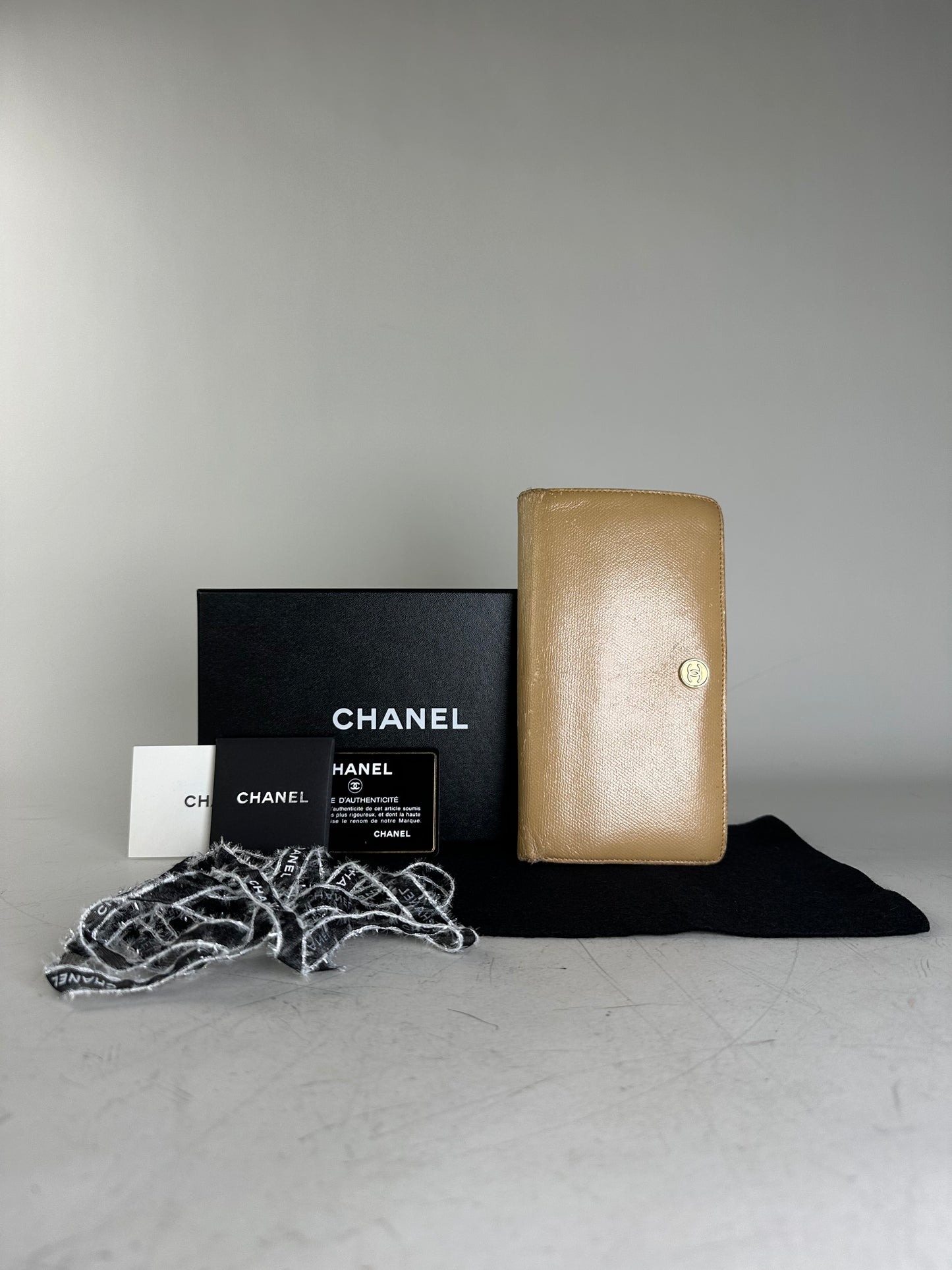 Vintage Chanel Grained Leather Wallet Beige Gold