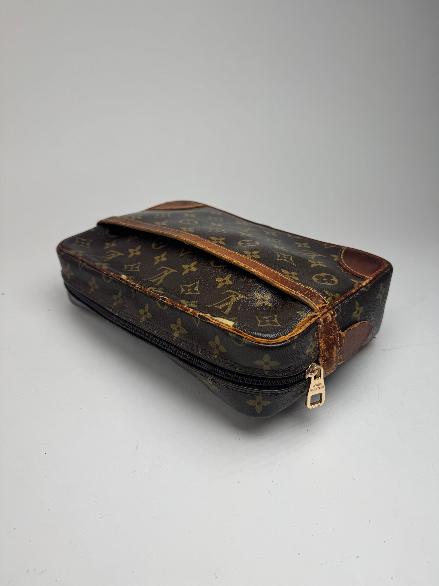 Pochette vintage Louis Vuitton en cuir Monogram marron