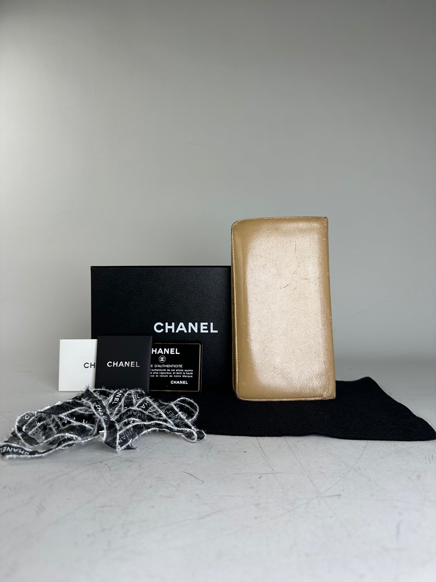 Vintage Chanel Grained Leather Wallet Beige Gold