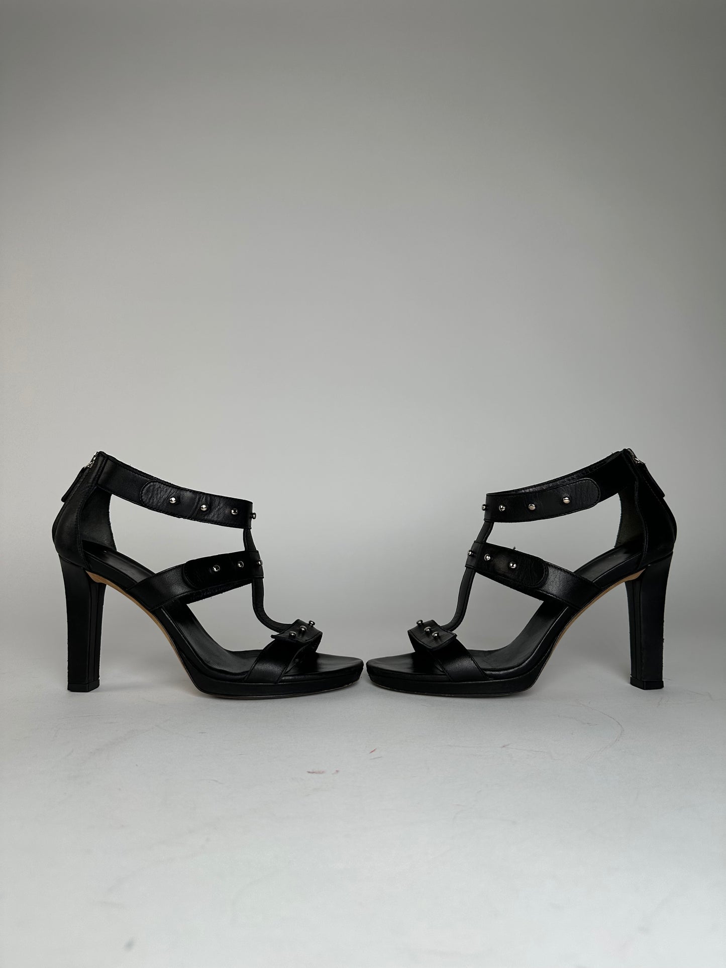 Vintage Gucci Studded Leather Pumps Black EU36