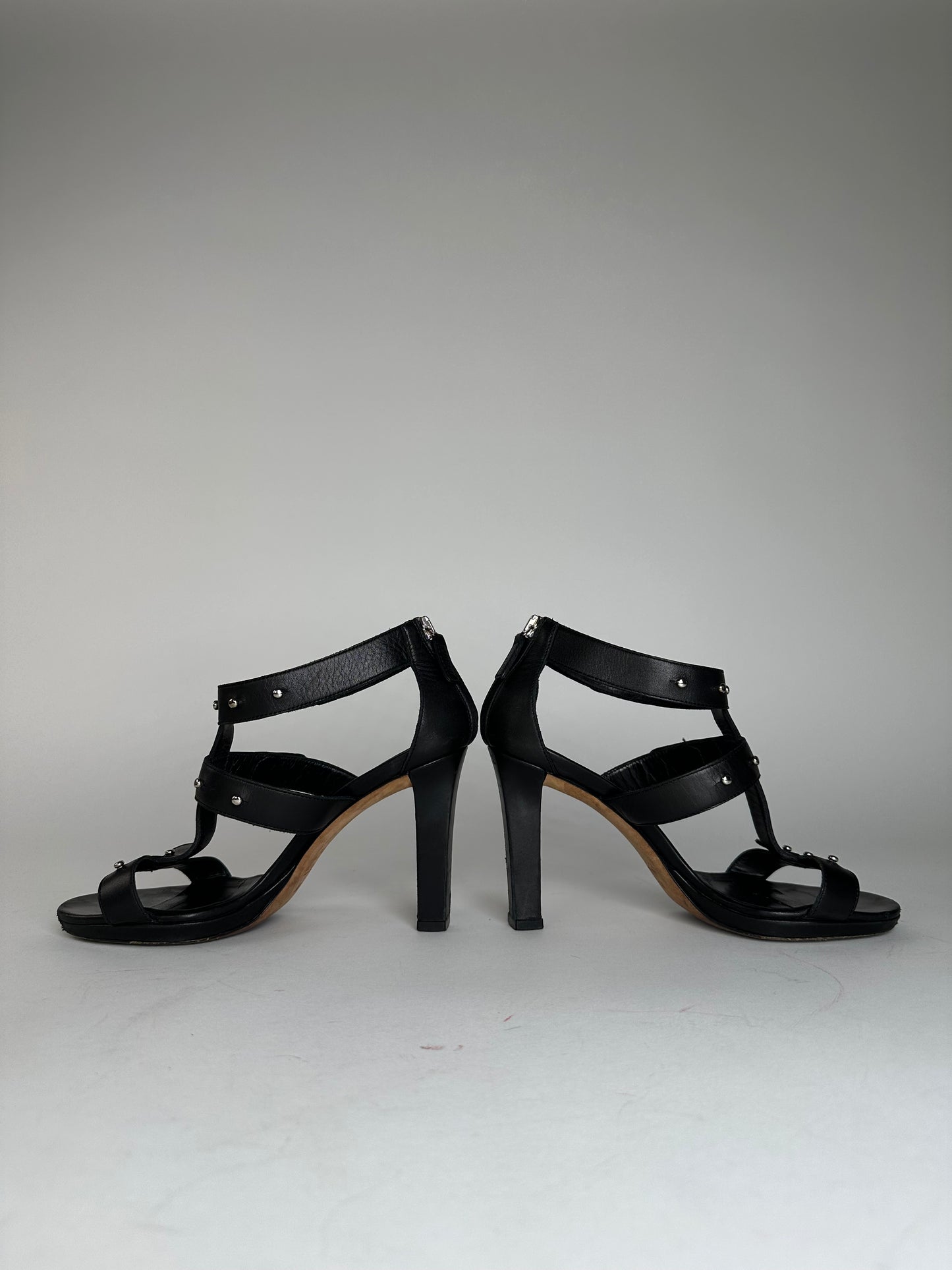 Vintage Gucci Studded Leather Pumps Black EU36