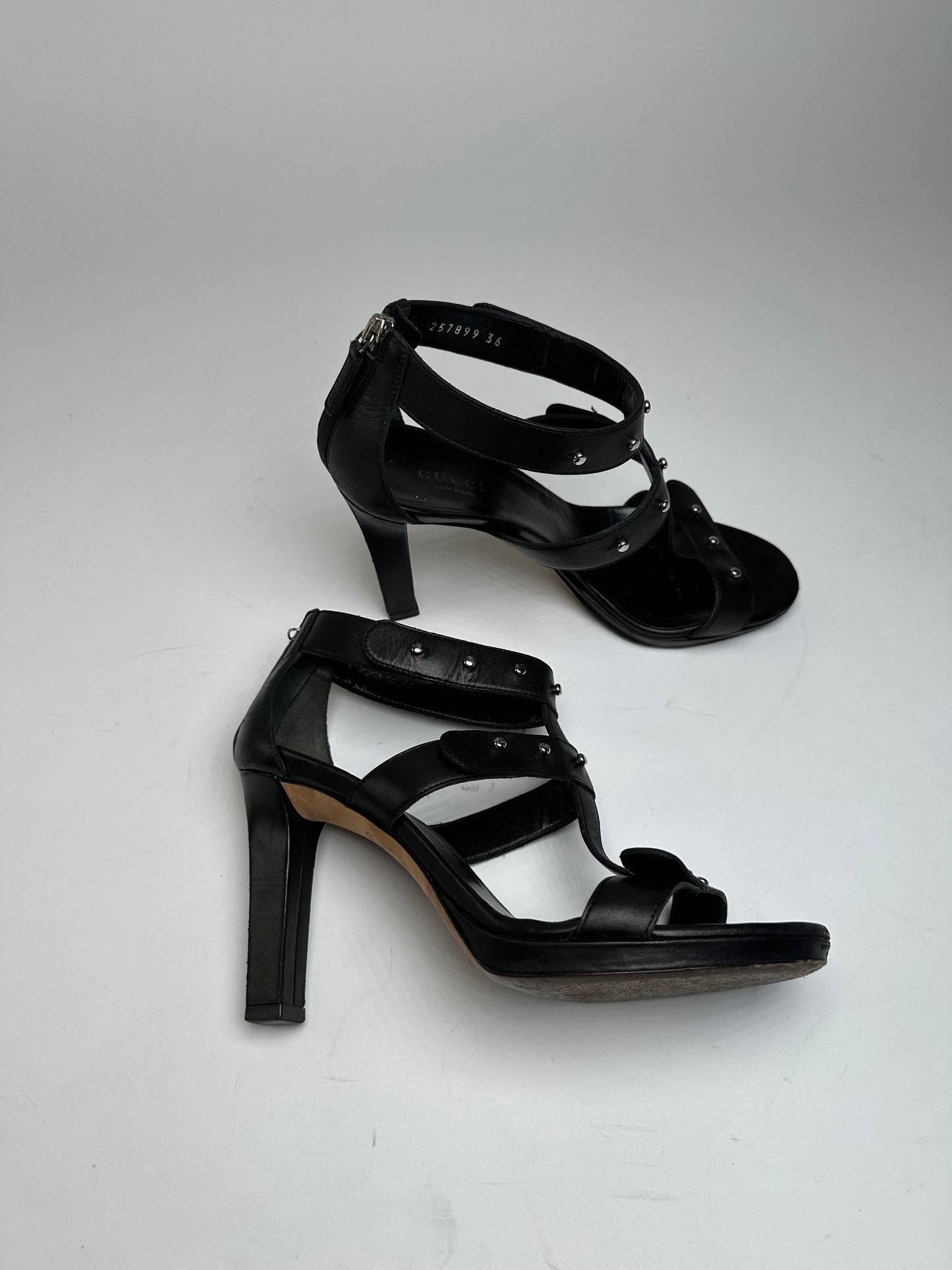 Vintage Gucci Studded Leather Pumps Black EU36