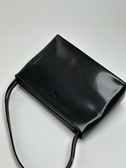 Sac vintage Givenchy en cuir verni noir
