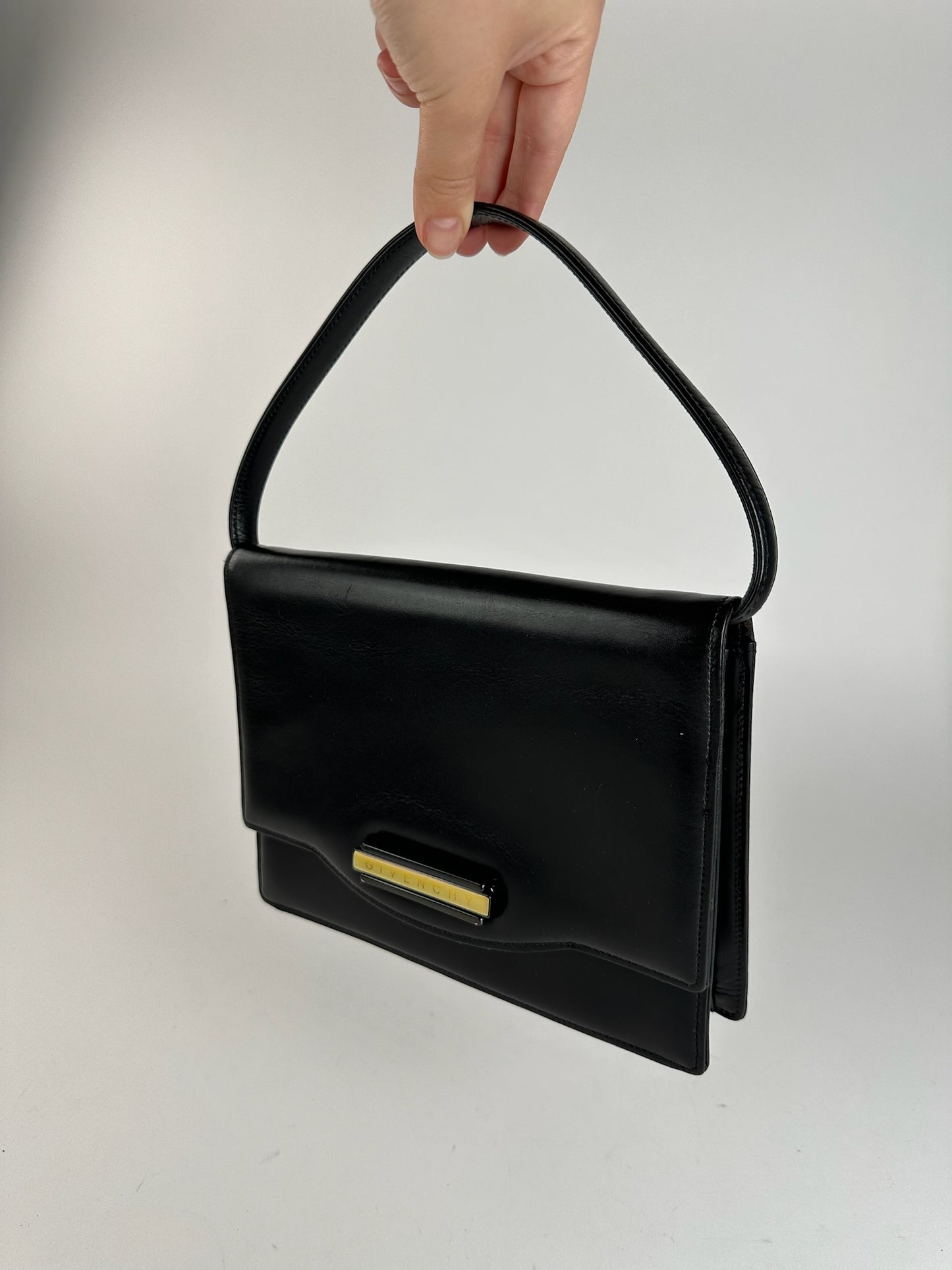 Sac vintage en cuir noir Givenchy