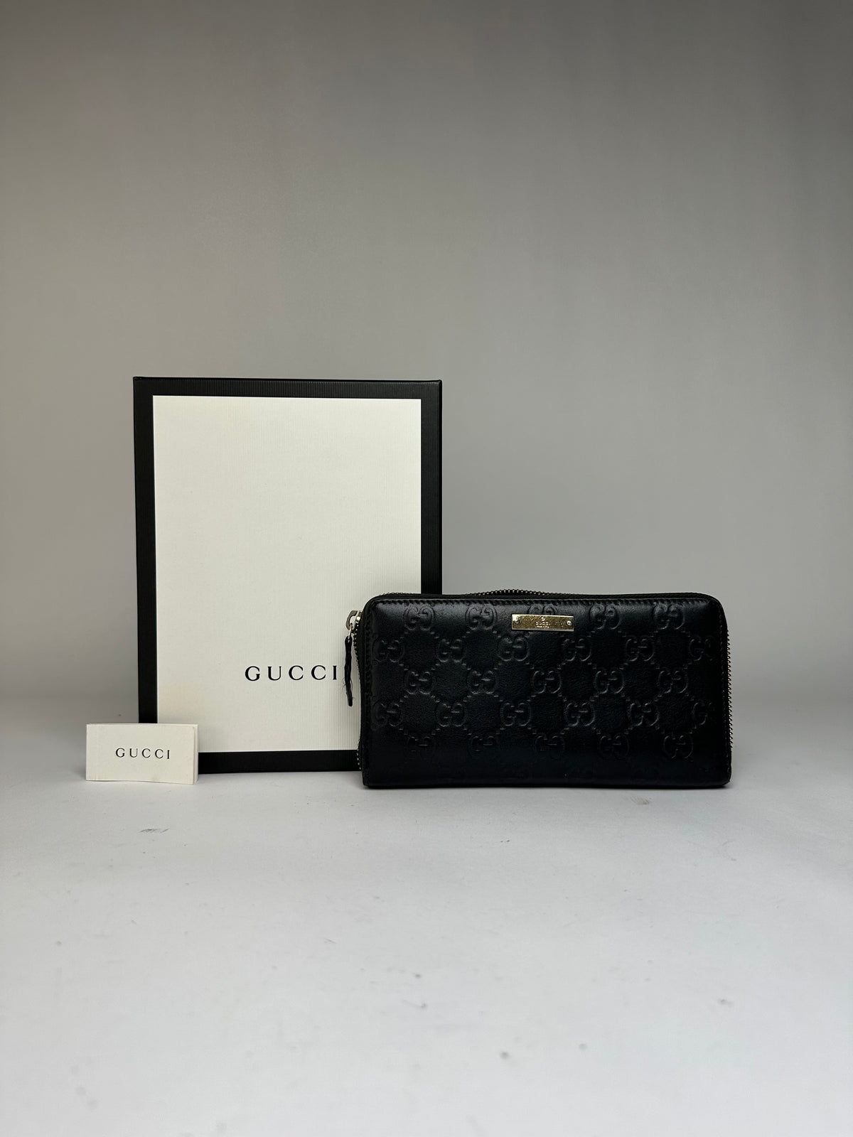 Vintage Gucci GG Guccissima Leather Bifold Wallet Late 2000s Black